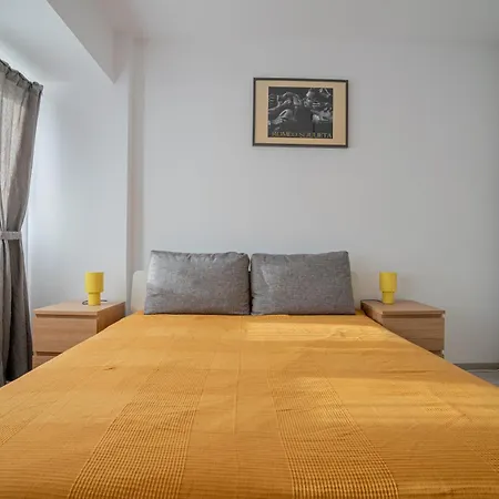 Downtown Moon 21 Cismigiu Park * Βουκουρέστι